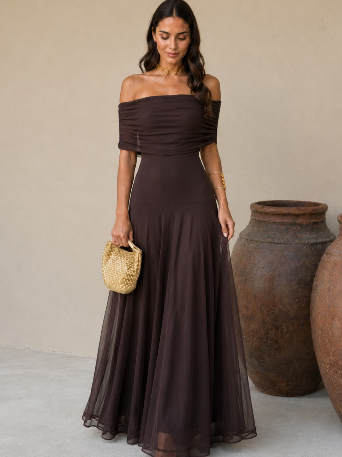 Vestido estilo Toledo en marrón Adriana