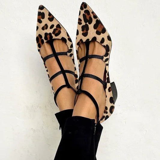 Zapatos de tacón con tira de leopardo Carmen Luz