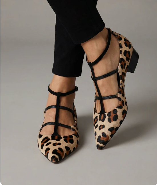 Zapatos de tacón con tira de leopardo Carmen Luz