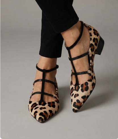 Zapatos de tacón con tira de leopardo Carmen Luz