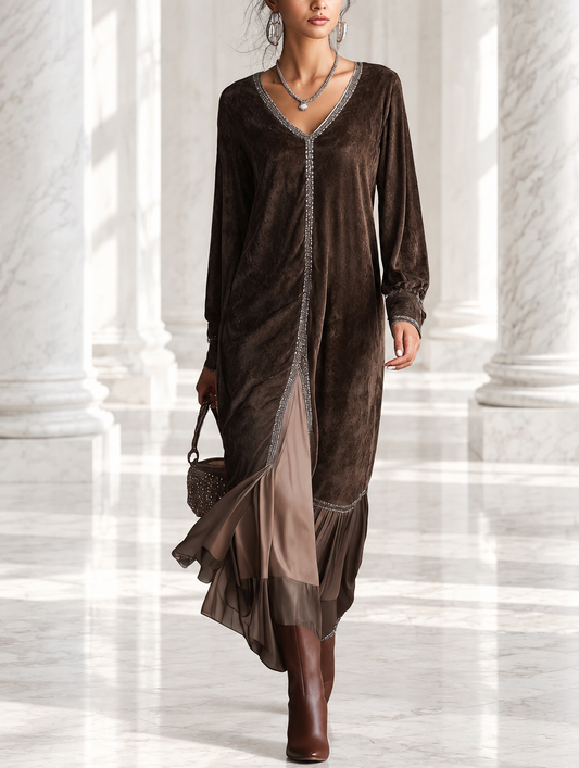 Sonia | Vestido midi evasé de ante sintético con escote en V y detalle de ribete