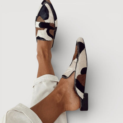 Mocasines cómodos con estampado de vaca María