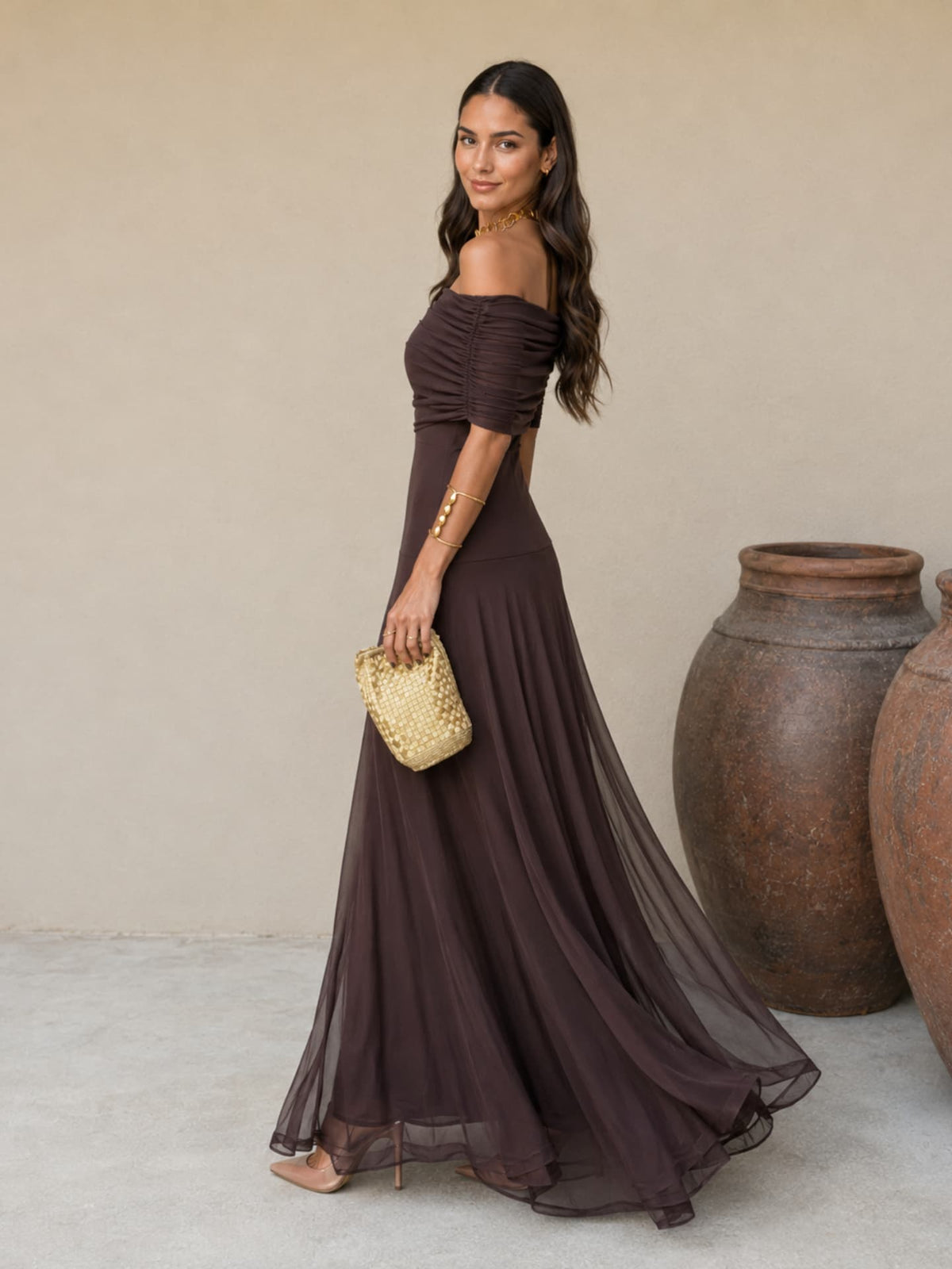 Vestido estilo Toledo en marrón Adriana