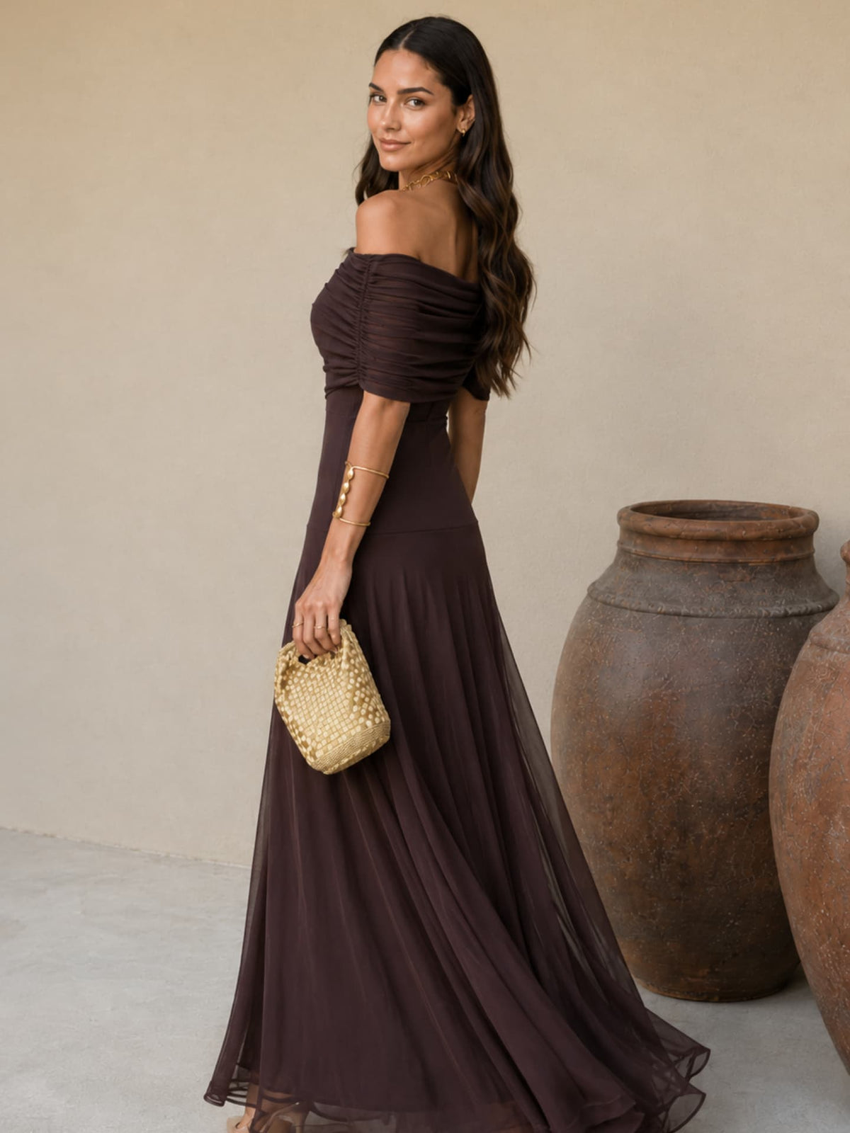 Vestido estilo Toledo en marrón Adriana